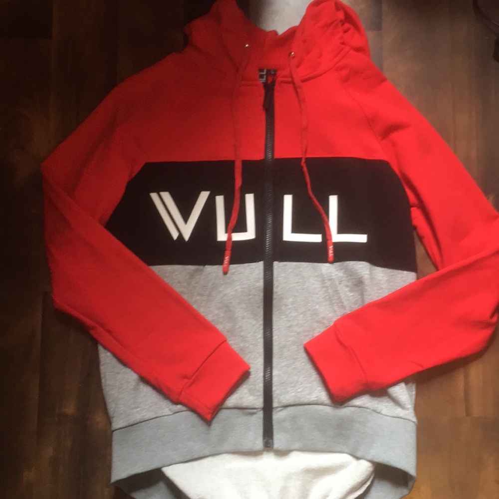 Brand new with tags vull hoodie